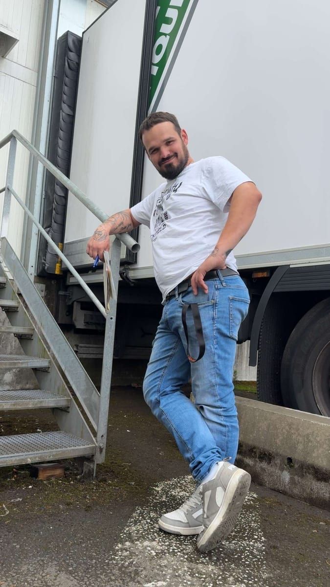 Profil de Wladyslas, 36 ans, Cruising gay à Jodoigne (Brabant wallon)