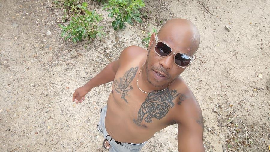 Profil de Tonyo, 30 ans, Cruising gay à Erezée (Luxembourg)