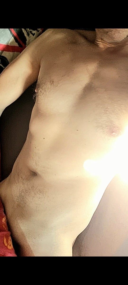 Peppino - Cruising gay à Remicourt Profil de Peppino, 36 ans, Cruising gay à Remicourt (Liège)