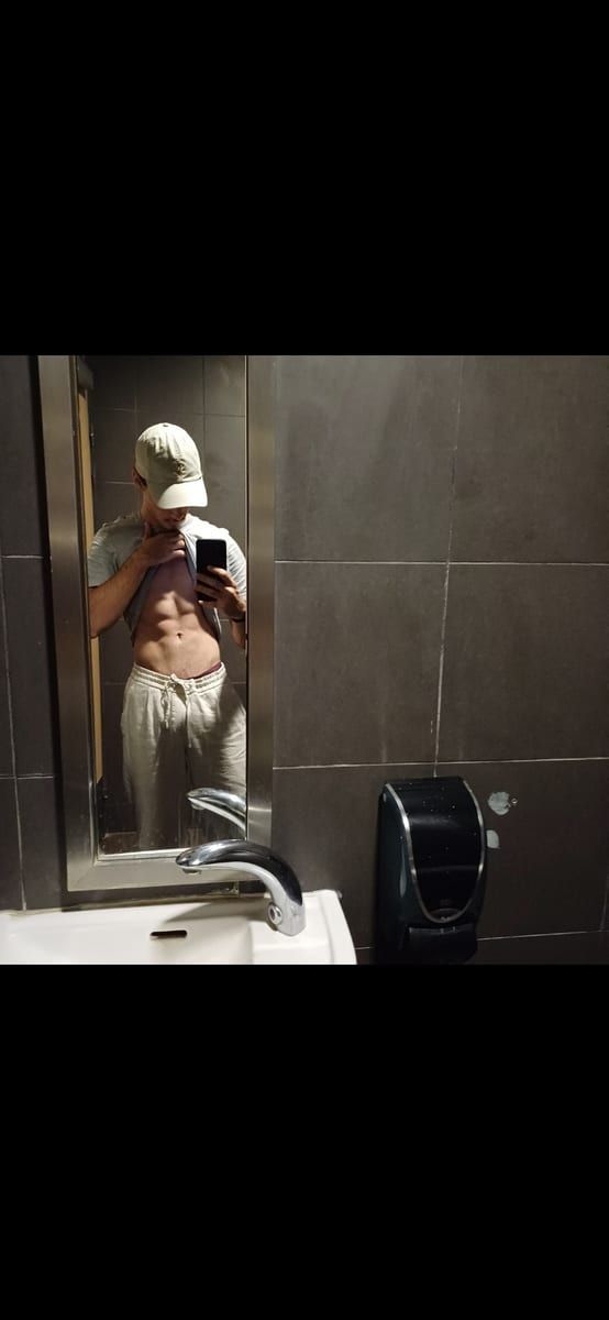 Profil de Urbano, 39 ans, Cruising gay à Courcelles (Hainaut)