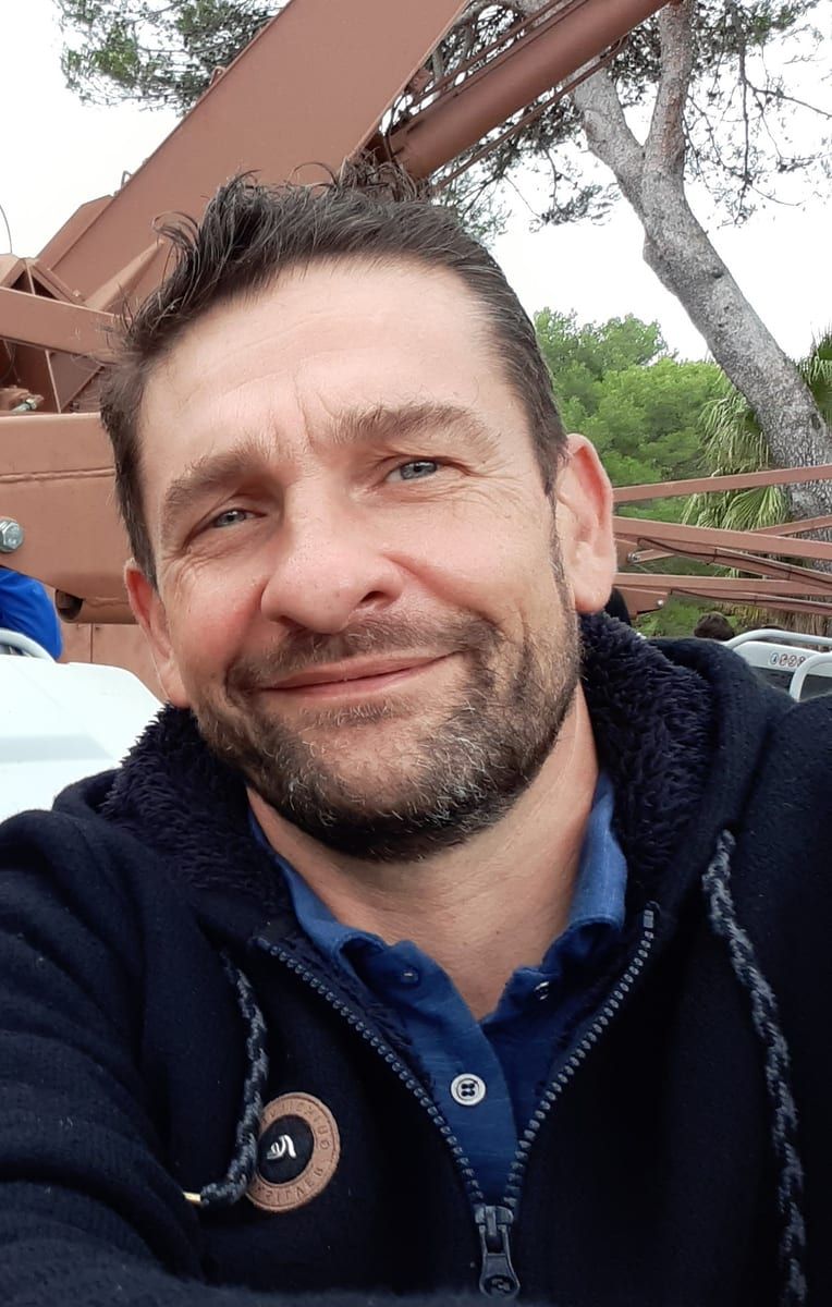 Kyeran - Cruising gay à Verviers Profil de Kyeran, 38 ans, Cruising gay à Verviers (Liège)