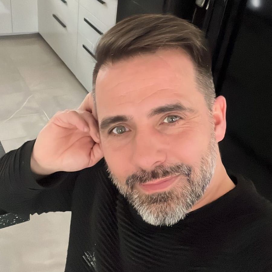Profil de Corentin, 24 ans, Cruising gay à Durbuy (Luxembourg)