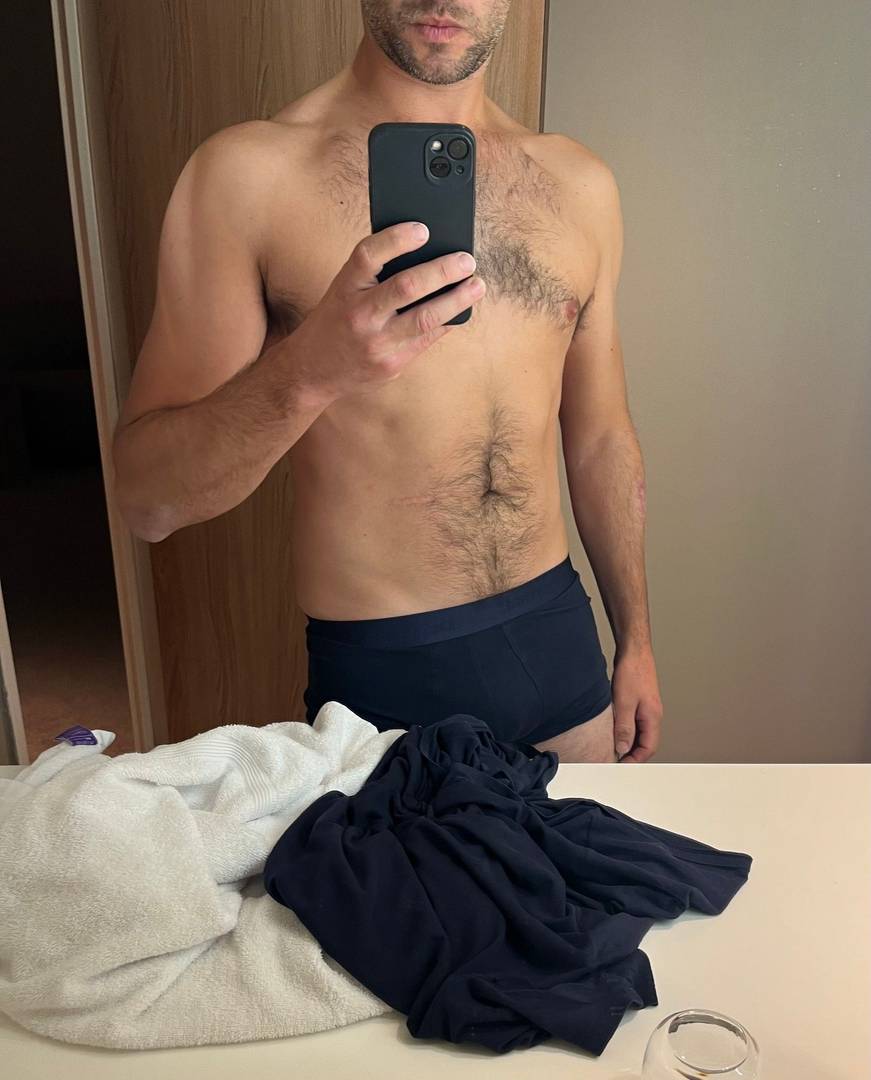 Halil - Cruising gay à Hamoir Profil de Halil, 24 ans, Cruising gay à Hamoir (Liège)