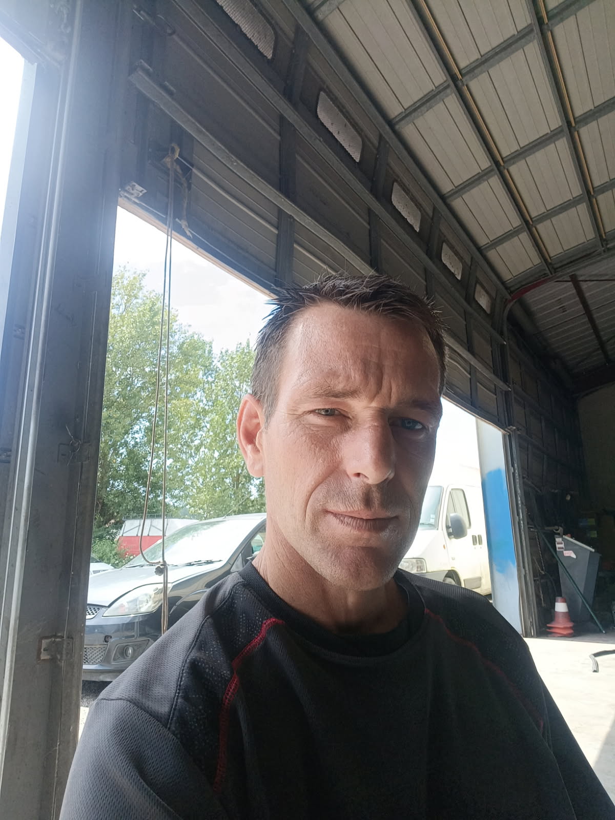 Alpay - Cruising gay à Viroinval Profil de Alpay, 27 ans, Cruising gay à Viroinval (Namur)