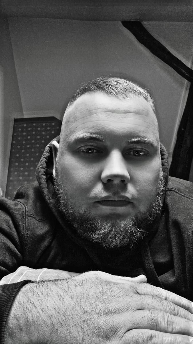 Profil de Abderraouf, 31 ans, Cruising gay à Courcelles (Hainaut)