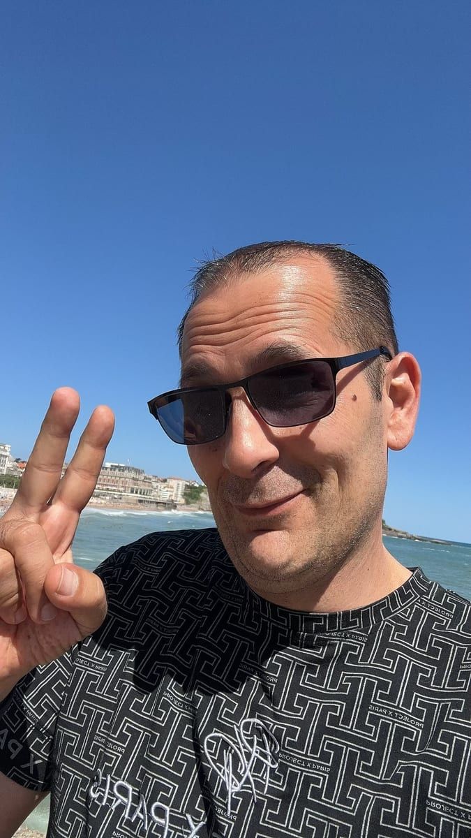 Nhu - Cruising gay à Anderlues Profil de Nhu, 26 ans, Cruising gay à Anderlues (Hainaut)