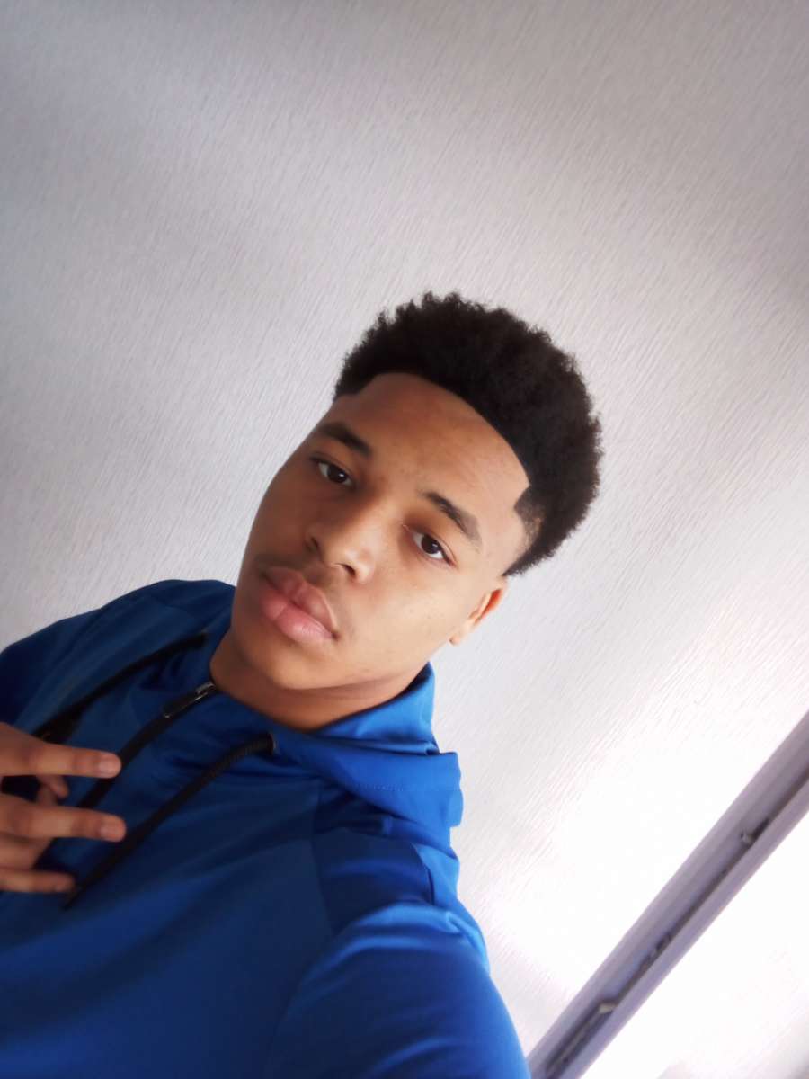 Profil de Eliote, 32 ans, Cruising gay à Esneux (Liège)
