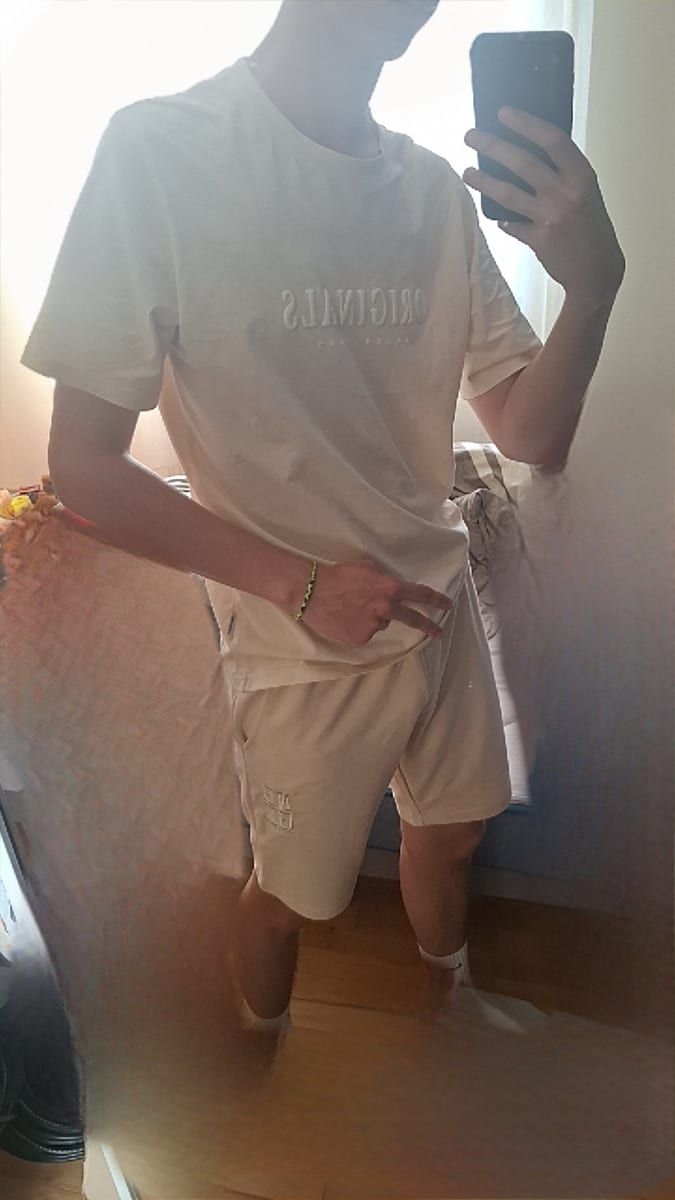 Naoufel - Cruising gay à Stavelot Profil de Naoufel, 41 ans, Cruising gay à Stavelot (Liège)
