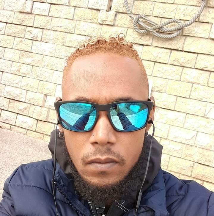Profil de Vahe, 34 ans, Cruising gay à Courcelles (Hainaut)