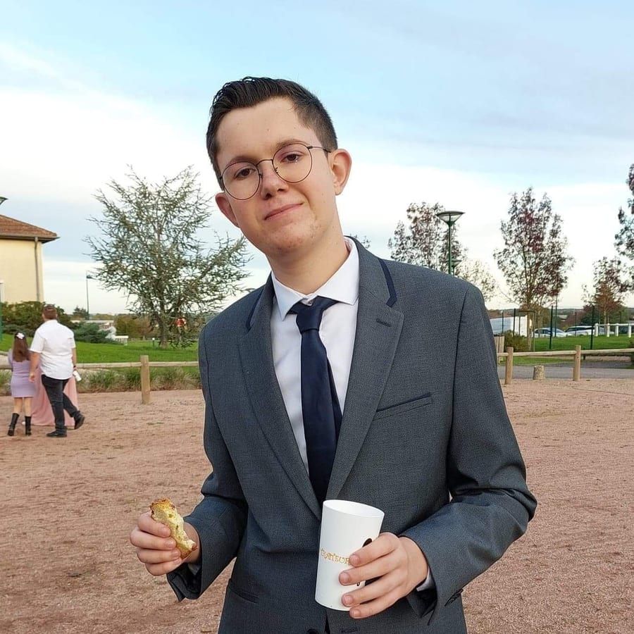 Profil de Enogat, 41 ans, Cruising gay à Beauraing (Namur)