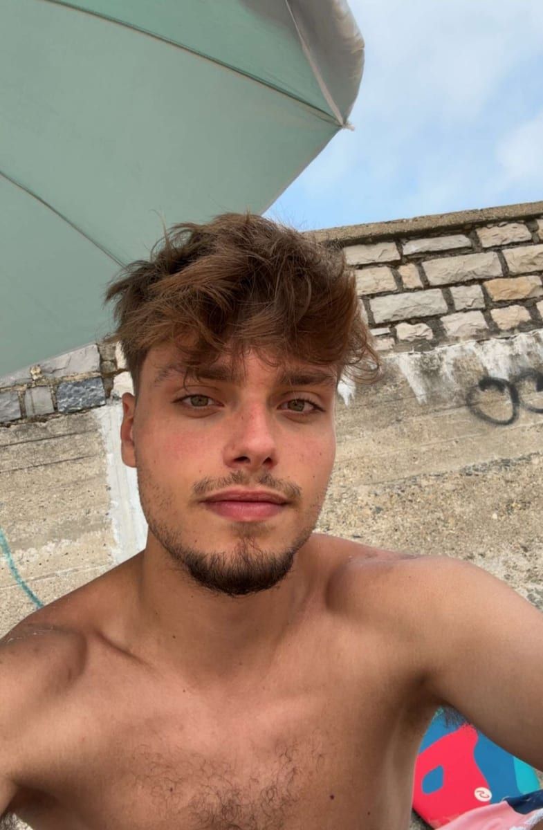 Profil de Abdou-karim, 28 ans, Cruising gay à Genappe (Brabant wallon)
