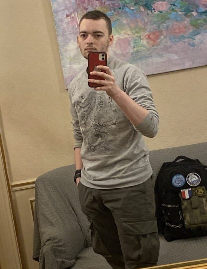 Marien - Cruising gay à Mettet Profil de Marien, 31 ans, Cruising gay à Mettet (Namur)