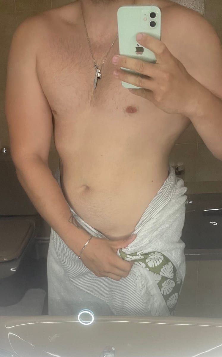Profil de Nao, 23 ans, Cruising gay à Philippeville (Namur)