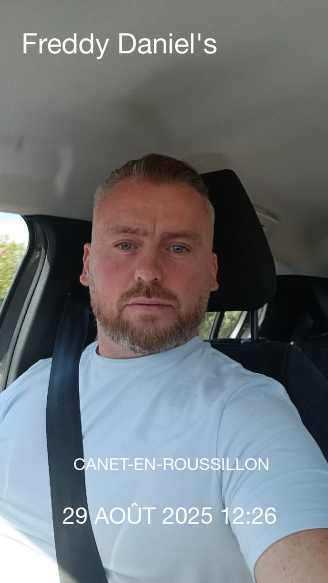 Nolwen - Cruising gay à Hamoir Profil de Nolwen, 35 ans, Cruising gay à Hamoir (Liège)