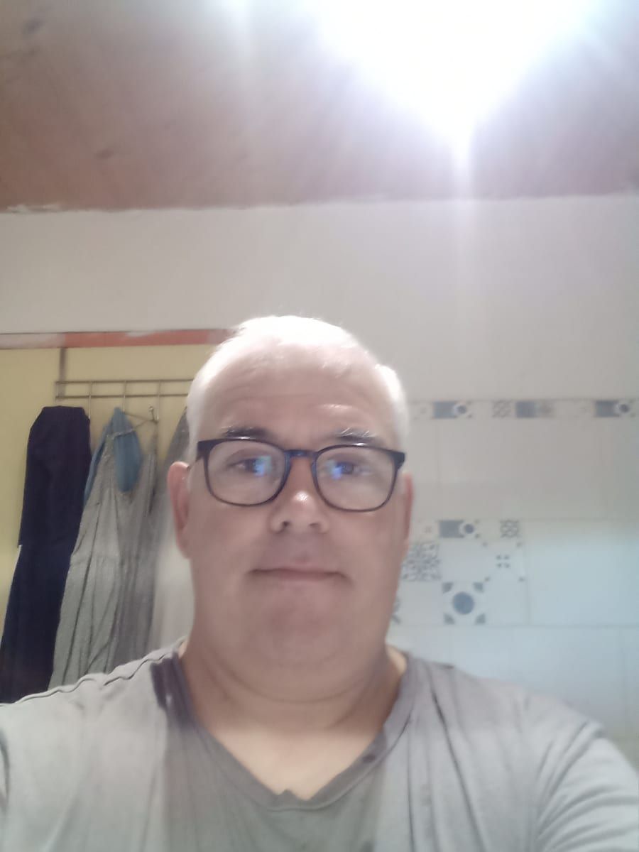Ludvick - Cruising gay à Fernelmont Profil de Ludvick, 35 ans, Cruising gay à Fernelmont (Namur)