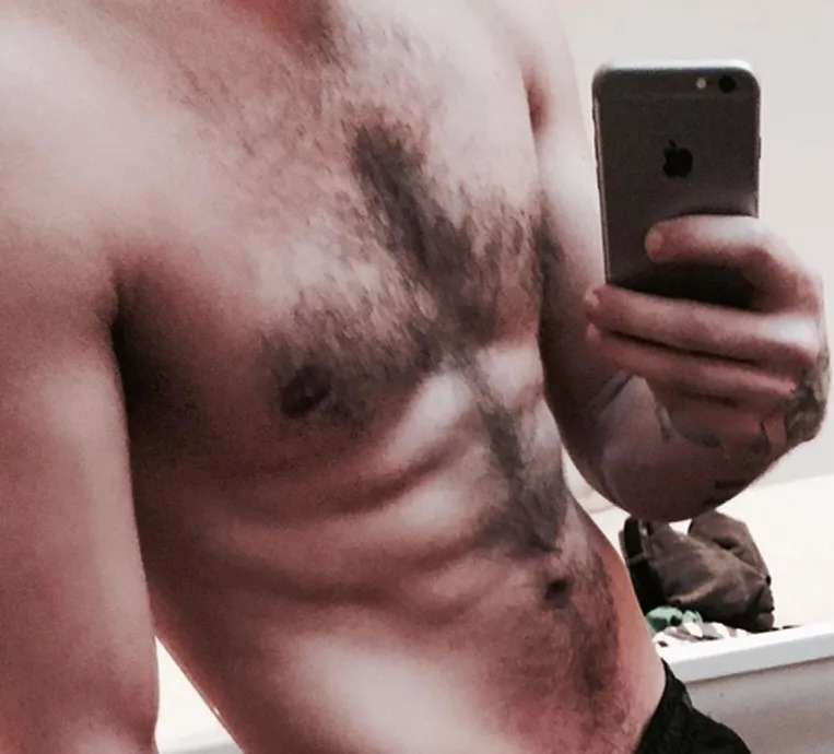 Profil de Edgard, 26 ans, Cruising gay à Faimes (Liège)