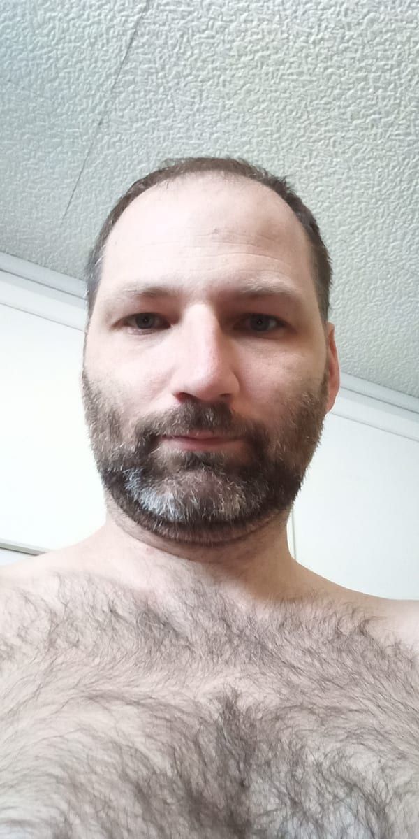 Profil de Rocky, 28 ans, Cruising gay à Waterloo (Brabant wallon)