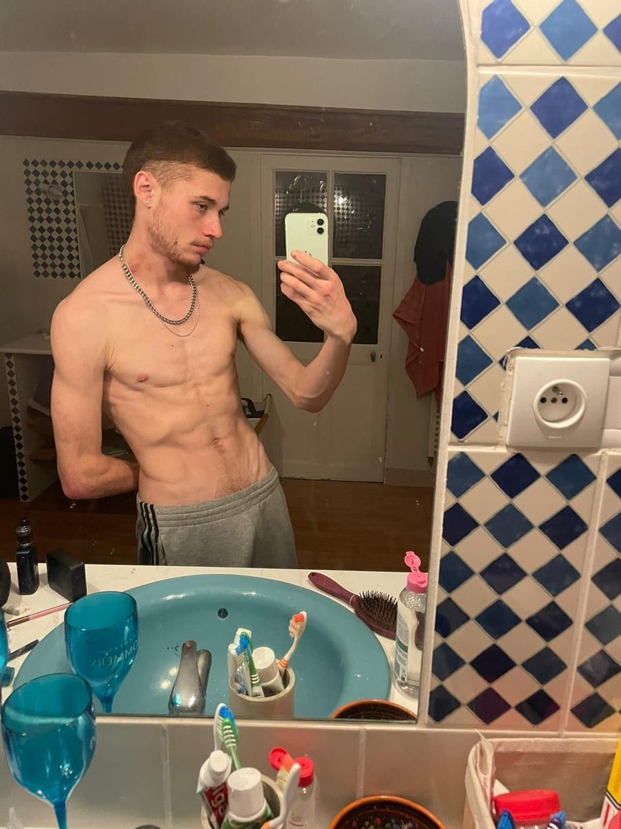 Profil de Rocco, 38 ans, Cruising gay à Jodoigne (Brabant wallon)