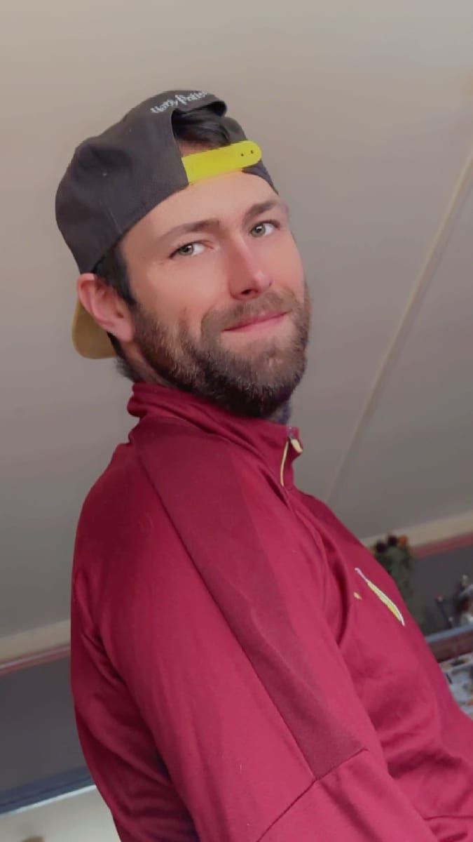 Profil de Rayane, 40 ans, Cruising gay à Walhain (Brabant wallon)
