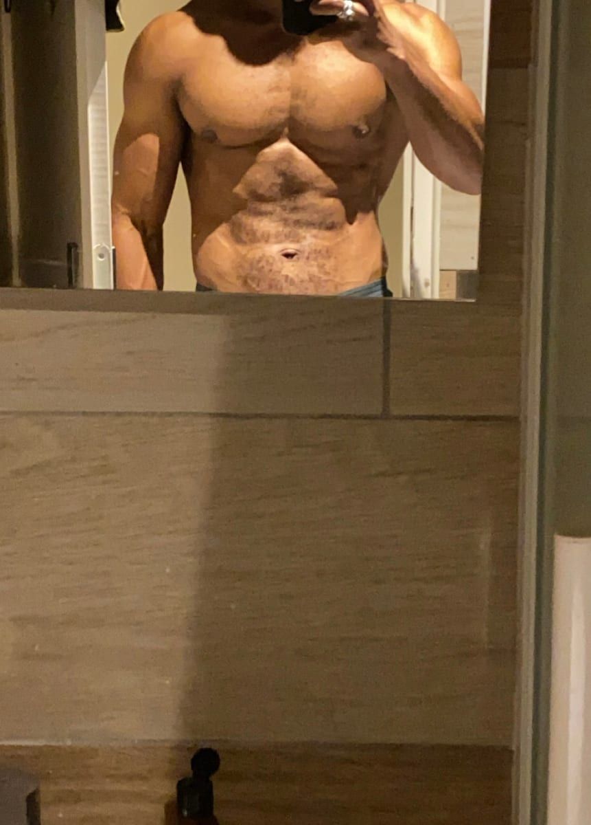 Hamedi - Cruising gay à Tinlot Profil de Hamedi, 31 ans, Cruising gay à Tinlot (Liège)