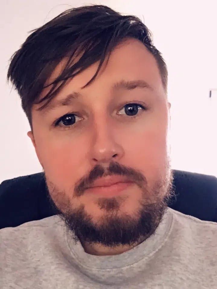 Profil de Dyllan, 40 ans, Cruising gay à Gesves (Namur)