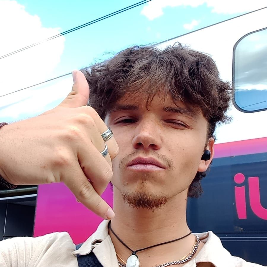 Profil de Kely, 32 ans, Cruising gay à Fleurus (Hainaut)