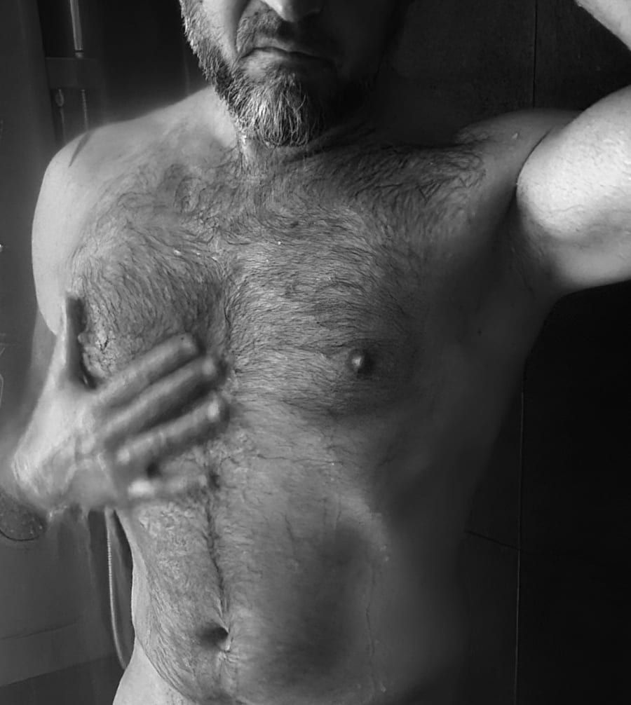 Profil de Younn, 33 ans, Cruising gay à Sivry-Rance (Hainaut)