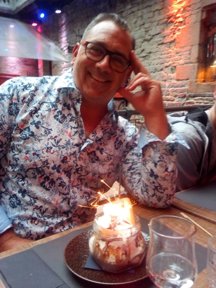 Charlery - Cruising gay à Chimay Profil de Charlery, 40 ans, Cruising gay à Chimay (Hainaut)