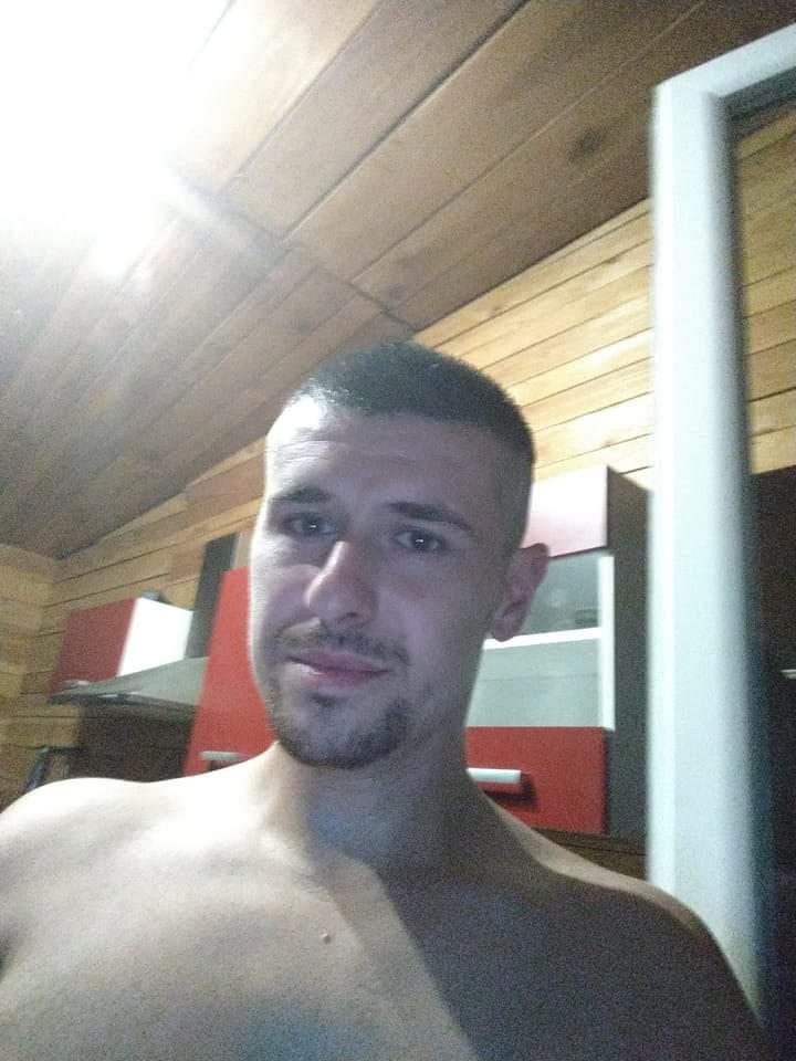 Profil de Romeu, 32 ans, Cruising gay à Engis (Liège)