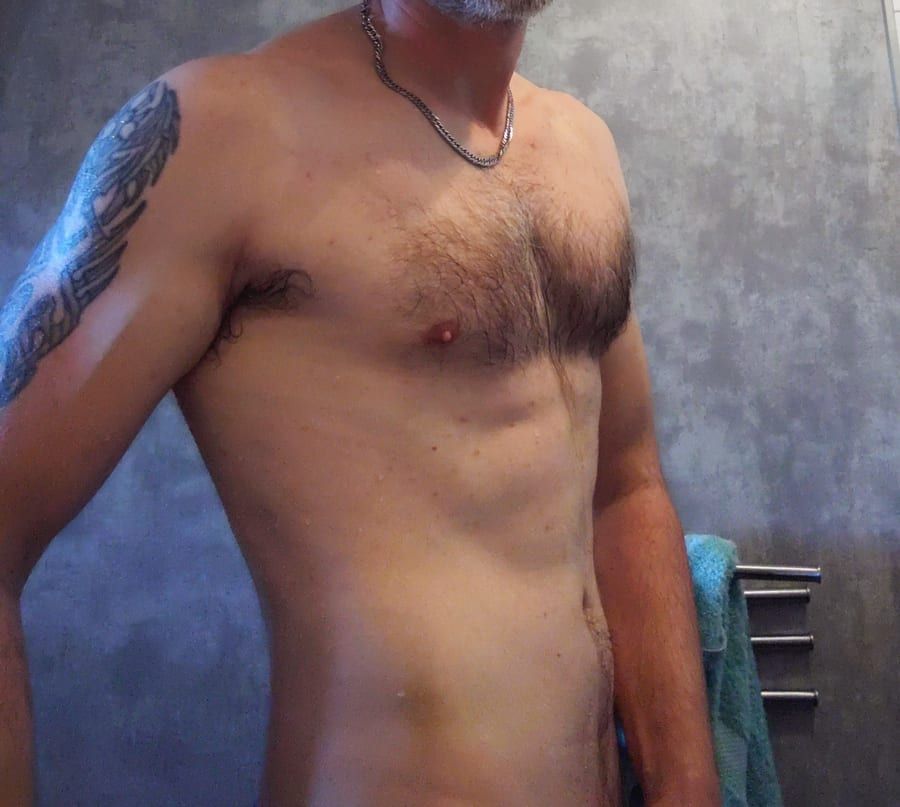 Lorin - Cruising gay à Anthisnes Profil de Lorin, 27 ans, Cruising gay à Anthisnes (Liège)