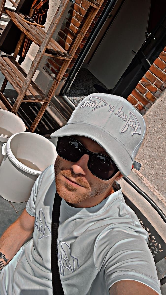 Profil de Zakarian, 42 ans, Cruising gay à Waterloo (Brabant wallon)