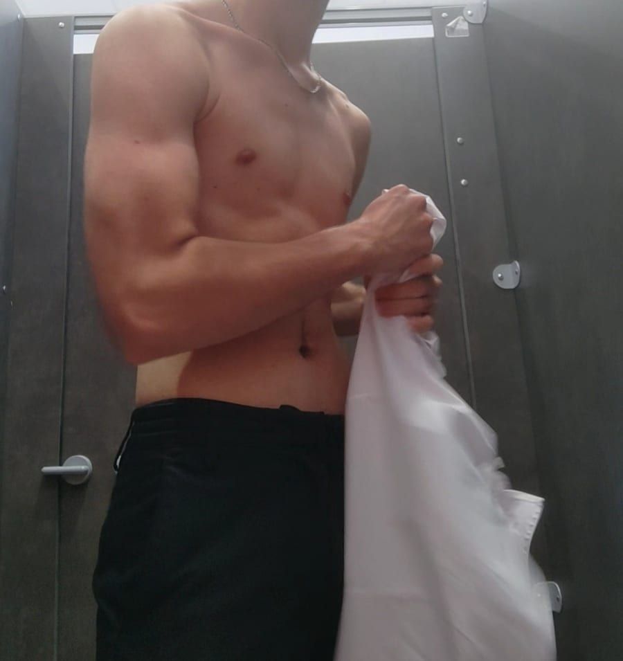 Profil de Darenn, 40 ans, Cruising gay à Ecaussinnes (Hainaut)