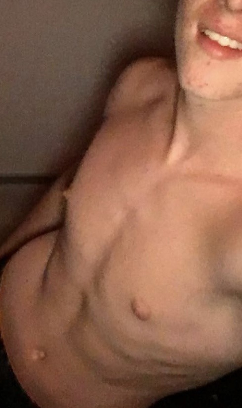 Profil de Faris, 36 ans, Cruising gay à Esneux (Liège)