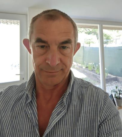 Django - Cruising gay à Wavre Profil de Django, 22 ans, Cruising gay à Wavre (Brabant wallon)