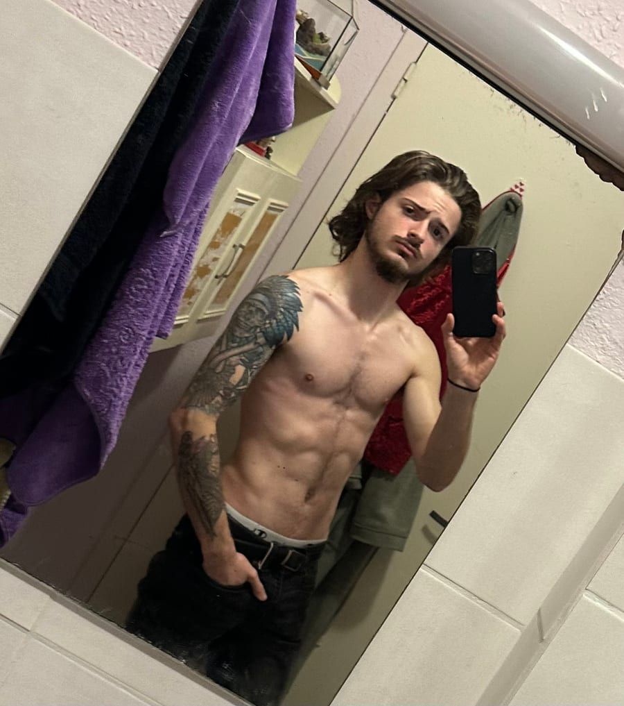 Profil de Kellyan, 32 ans, Cruising gay à Esneux (Liège)