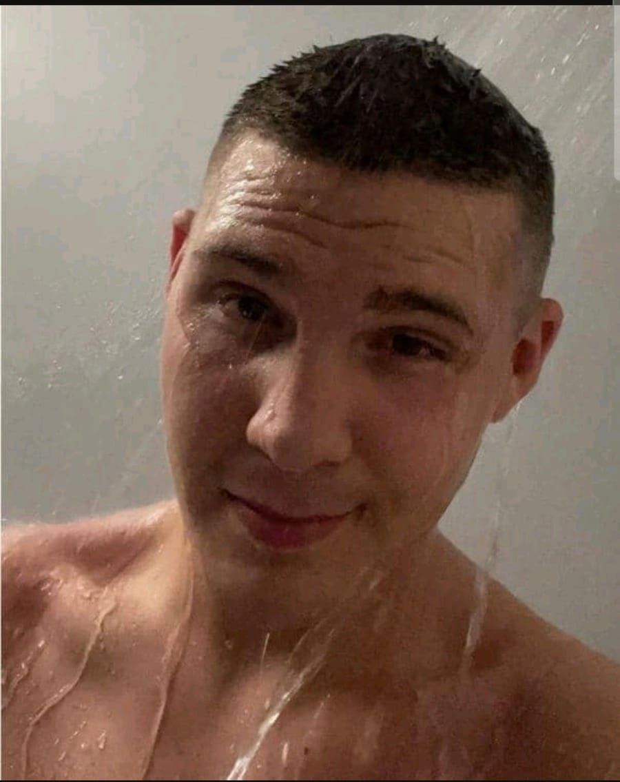 Yves-alexandre - Cruising gay à Manage Profil de Yves-alexandre, 44 ans, Cruising gay à Manage (Hainaut)
