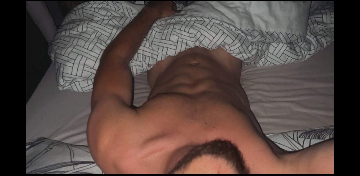 Yvon - Cruising gay à Binche Profil de Yvon, 22 ans, Cruising gay à Binche (Hainaut)