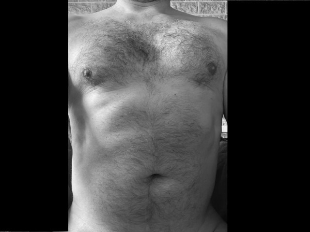 Profil de Ness, 27 ans, Cruising gay à Hastière (Namur)